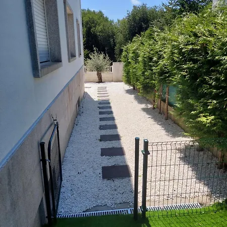 A Solo 5 Min De Ciudad Con Jardin Y Barbacoa