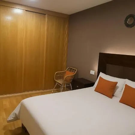 A Solo 5 Min De Ciudad Con Jardin Y Barbacoa *